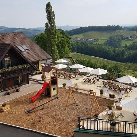 Апартаменты Weingut Pugl Лейбниц Экстерьер фото